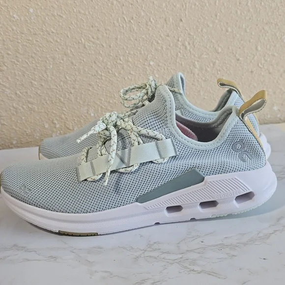 On Cloud Cloudeasy Light Gray Athletic Sneakers - Picture 8 of 14